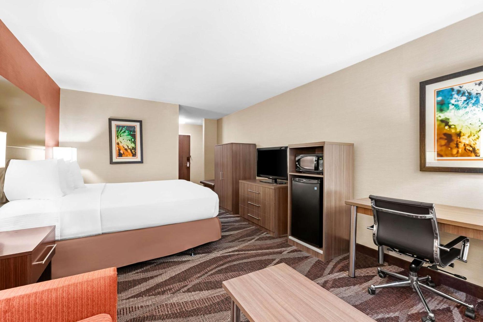 Western Maple Hotel 3*