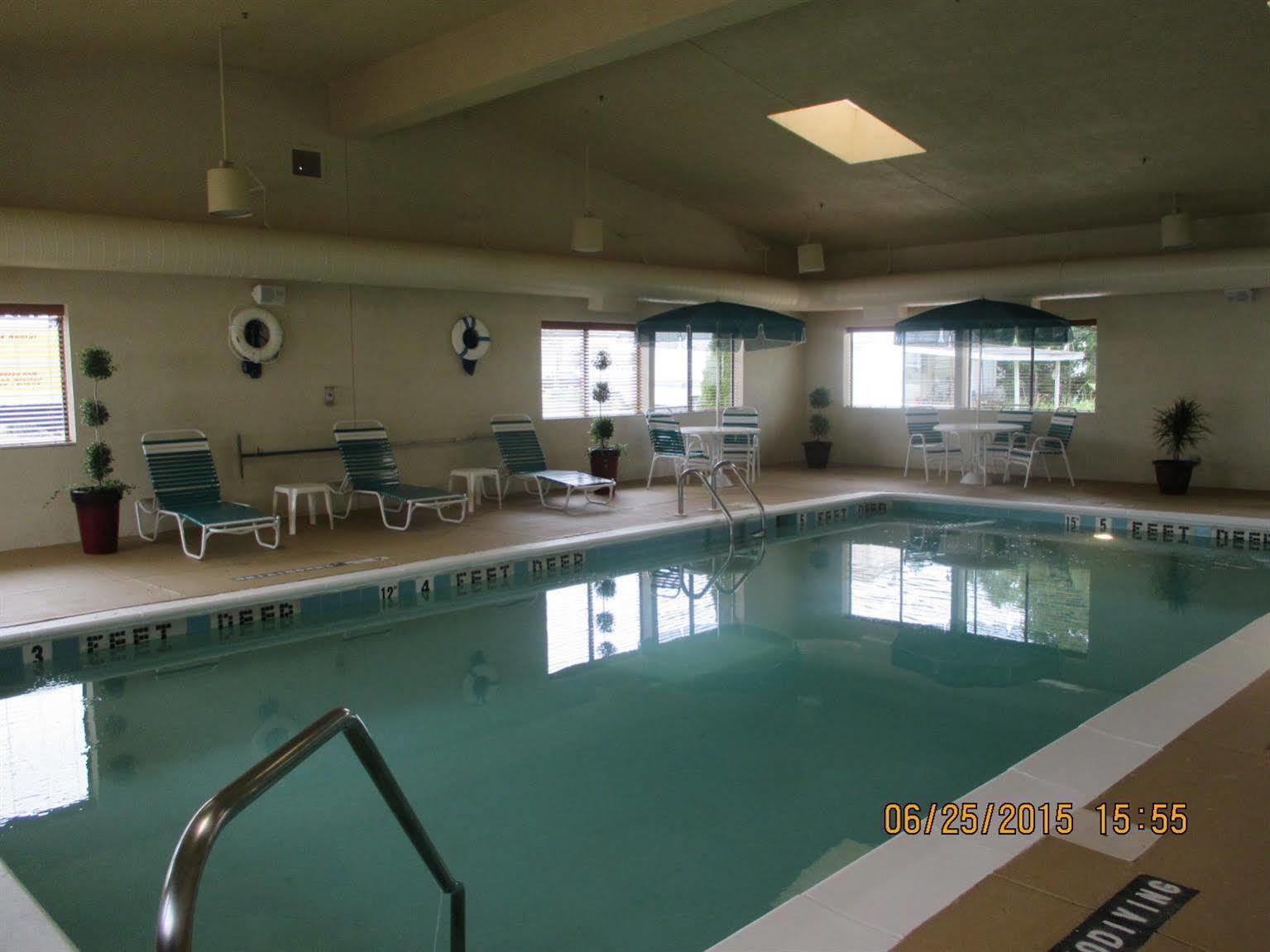 Western Maple Hotel 3*